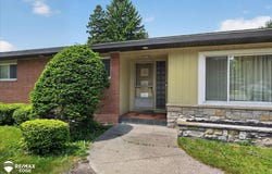 2809 S Outer Drive, Saginaw, MI 48601