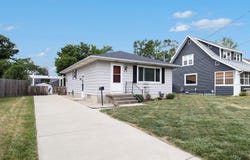 2711 Meyer Avenue SW, Wyoming, MI 49519
