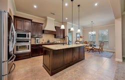 129 Mckinley Drive, Burleson, TX 76028