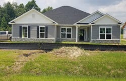 184 Poker House Road, Grimesland, NC 27837