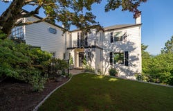 6442 SW PARKHILL DR, Portland, OR 97239