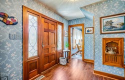 408 E 1st Ave, Hutchinson, KS 67501