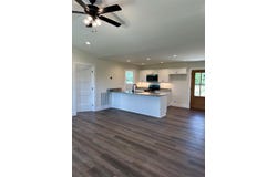 449 C W Jones Road, Scottsville, KY 42164