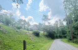 280 ROLLING HILLS ESTATES, Pikeville, KY 41501