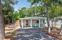 105 SE 76th Street, Oak Island, NC 28465