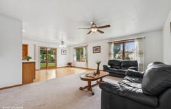 6090 Goldfinch Drive, Pleasant Hill, IA 50327