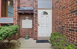 7911 S 68th St, Franklin, WI 53132