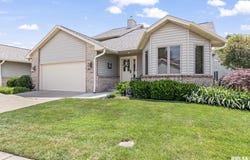 3204 Eagle Watch Drive, Springfield, IL 62711