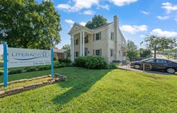 231 S College Street, Franklin, KY 42134