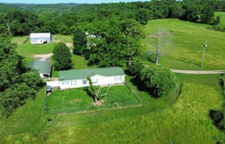 1552 Roberts Ridge Road, Kissee Mills, MO 65680