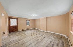 11 Axford Ave, Oxford Twp., NJ 07863-3207