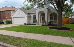 8227 Broken Branch DR, Round Rock, TX 78681