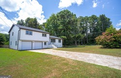 5098 Brownlee, Lilburn, GA 30047