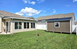 388 Creekside Way, Lenoir City, TN 37771