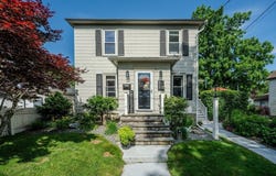 313 Humphrey Street, Lowell, MA 01850