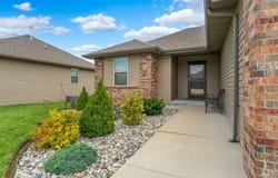 1366 S Marseilles Avenue, Republic, MO 65738