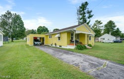 876 NE Hillman Highway, Abingdon, VA 24210