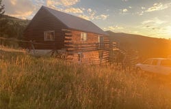 86 Pony Lane, Livingston, MT 59047