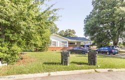 211 Utah Avenue, Warner Robins, GA 31093