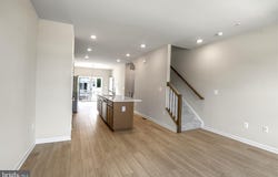 7833 PRESIDENTIAL PARKWAY, UPPER MARLBORO, MD 20774