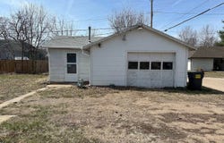 720 Eads Ave., Hebron, NE 68370