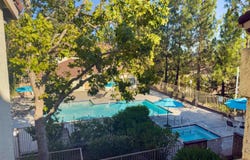 684 Sutton Crest Trail, Oak Park, CA 91377