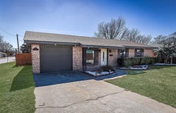 326 E Cleveland Street, Mangum, OK 73554