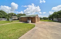 1540 W Deberry, Aransas Pass, TX 78336