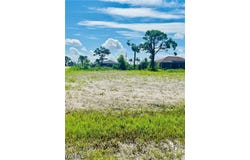 1705 NE 26th Terrace, Cape Coral, FL 33909