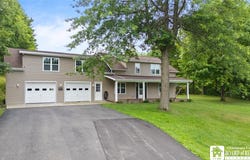 2777 S Roberts Road, Sheridan, NY 14063