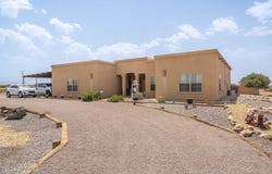 48 Poindexter Road, Tularosa, NM 88352