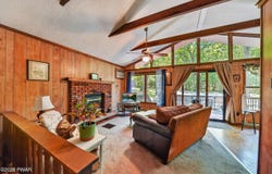 803 Buckhorn Court, Hawley, PA 18428
