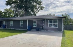 1205 N Otis Street, Marion, IL 62959