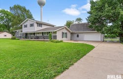 6602 VAN Avenue, Virden, IL 62690