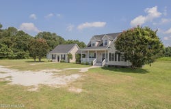 3867 E Nc 24 Highway, Beulaville, NC 28518