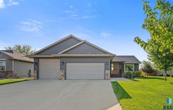 406 S Shebal Ave, Harrisburg, SD 57032