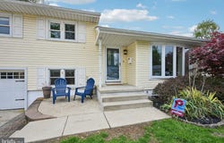129 VALLEY RUN Drive, CHERRY HILL, NJ 08002