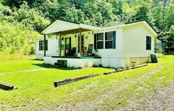 264 Maple Tree Drive, Staffordsville, KY 41256