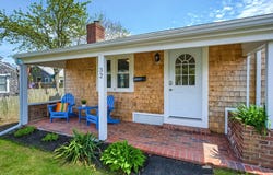 32 Washington Avenue, Hyannis, MA 02601