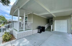 616 Hickory Hill, Lady Lake, FL 32159