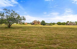 304 Southview Court, Krum, TX 76249