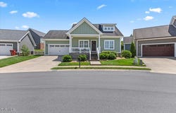 379 Princeton Gardens Drive, Johnson City, TN 37601