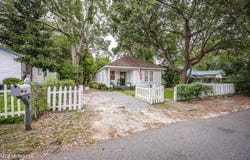 428 Dewey Avenue, Ocean Springs, MS 39564