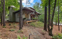 9016 Selborne Lane, Chattahoochee Hills, GA 30268