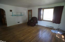 1048 Walnut Street, Webster City, IA 50595