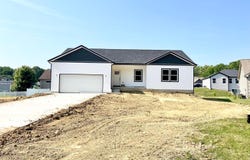 32366 Lilac Lane, Logan, OH 43138