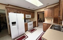 106 Woodland Hills Court, Vandalia, IL 62471