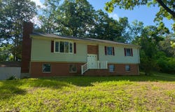 10393 MARTINSBURG ROAD, HEDGESVILLE, WV 25427