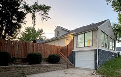 1001 Pike Street, St Charles, MO 63301