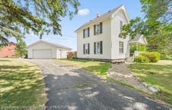 13696 N River Highway, Grand Ledge, MI 48837